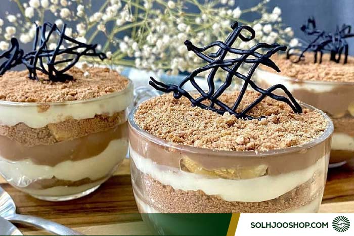 دسر لیوانی بستنی و بیسکوییت (بسیار ساده)